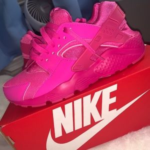 Pink Nike huaraches💕